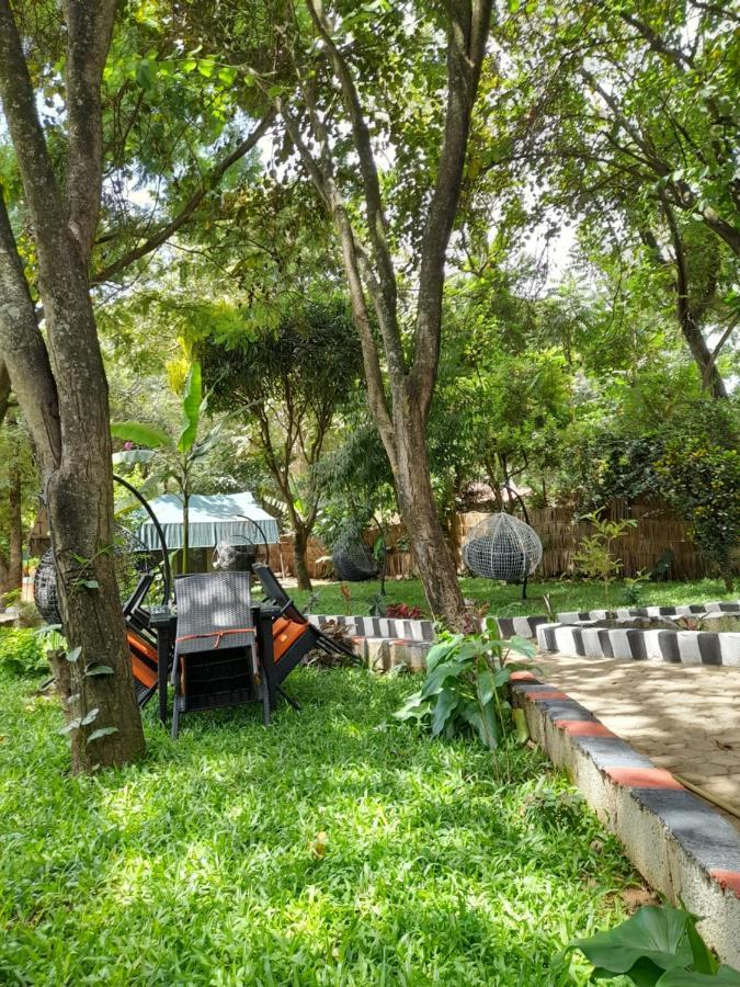Ibrahim Garden Hostel Arusza Zewnętrze zdjęcie